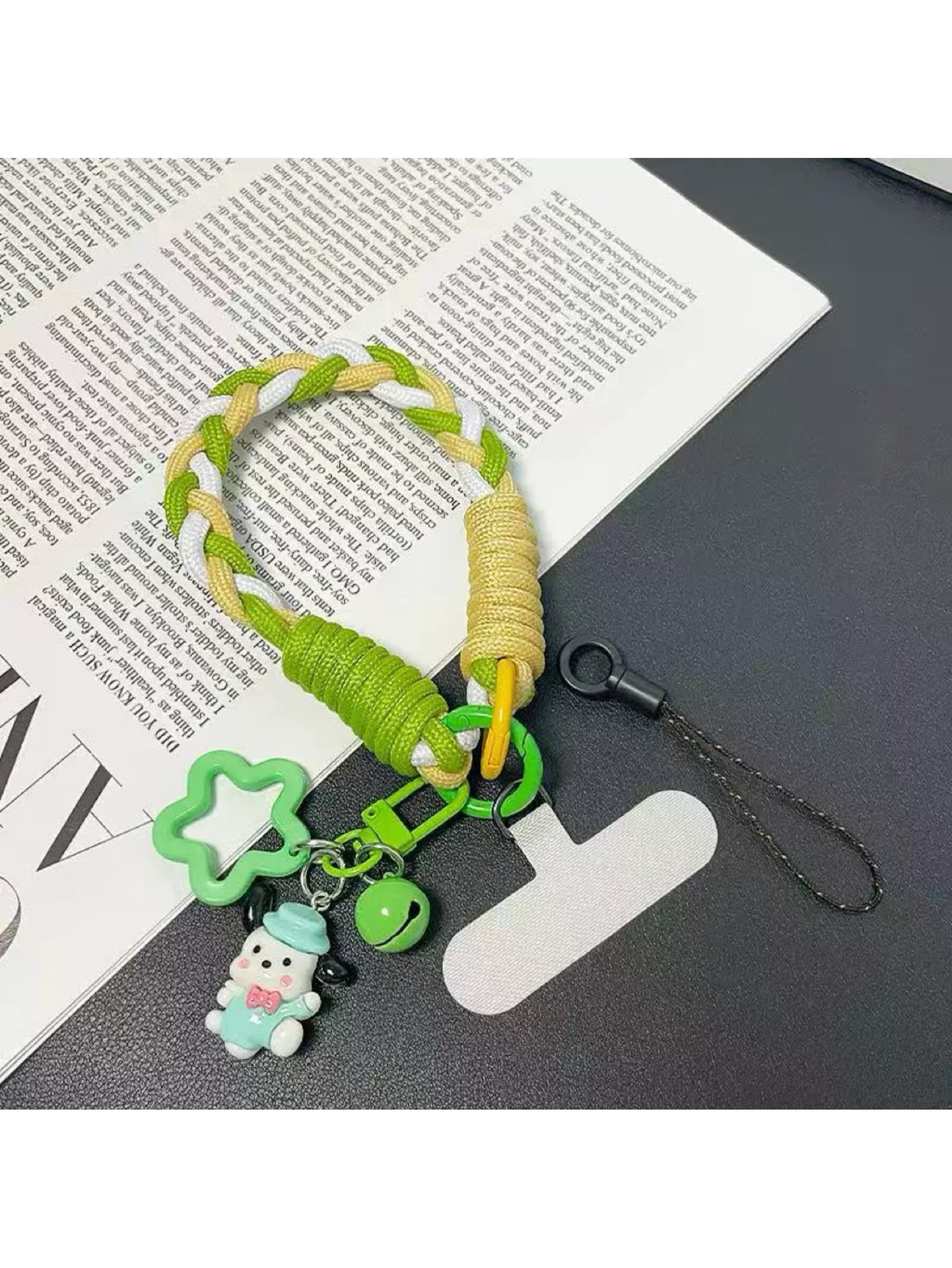 Hand-knitted DIY Phone Lanyard Two-tone Braided Cord Short Universal Clip Anti-drop And Anti-loss Phone Chain.